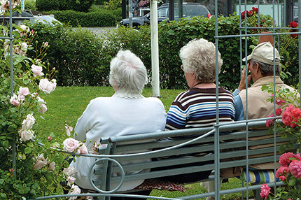 Senioren- und Therapiezentrum Lotti-Huber-Haus GmbH - Tagespflege